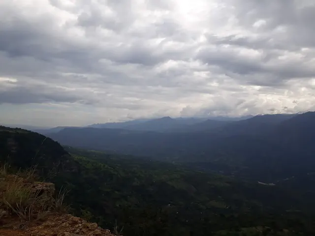 Vista desde el Salto del Mico hacia el cañón del río Suárez
